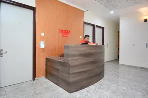 Hotel O Spring - Image 4