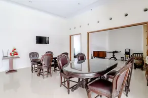 Hotel Sumaryo - Image 4