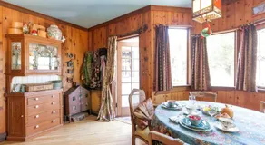 Antique Indonesian Teakwood Cottage for a Romantic Getaway in Petaluma, California - Image 5