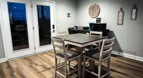 Bohemian Hideaway, Mountain and Valley Views, Pet Friendly - Image 4