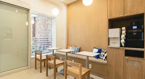 Sinchon Local Friends Hotel - Image 5