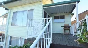 Unit 2 5 Pilot St Yamba - Image 3