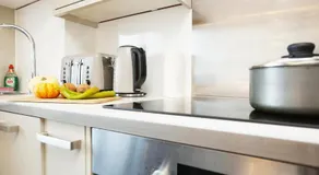 Wine Street Apartments By N And N Stays, Lovely City Centre Apartment Close to Cabot Circus, Perfect base for Corporate and Leisure guests visiting the city - Image 3