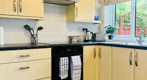 Townhouse in Derby - Image 3