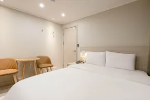 Hotel Picasso - Image 3