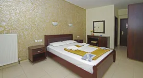 Hotel Paris - Image 5