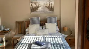 Guest Suite at 31 Little England - Image 2