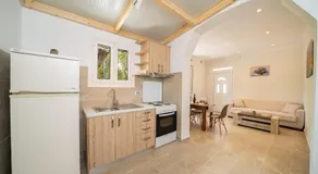 Ira's House - Image 5