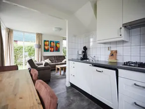 Ferienhaus in Zeeland mit Sauna für 4 Von Belvilla - Image 2