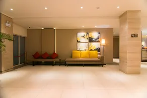 Home Inn Plus Beijing Guangqumennei Metro Station Hongrun - Image 4