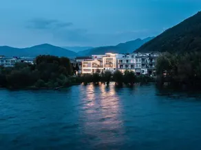 Hujing Seaview Hotel - Image 4