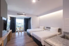 The Key Point Hotel - Image 2