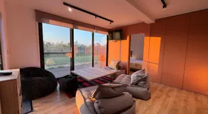 Te Vreshti - Container Home - Image 2