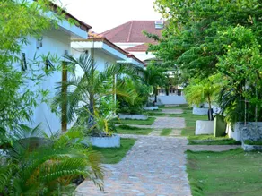 Eden Resort - Image 5