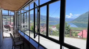 Bear Hug Lodge - Image 5