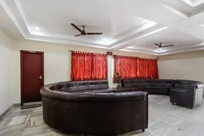 OYO 71547 Sri Balaji Tourist Home - Image 2