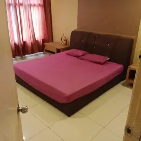 Impiana Guest Room - Image 5
