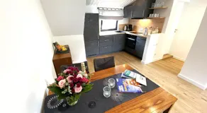 Zentrales modernes Apartment, Nähe Zoo und Stadion - Image 4