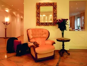 Hotel Central - Image 4