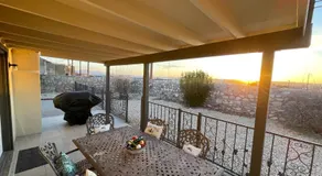 The Hummingbird Sunset Home, West Side - Image 2