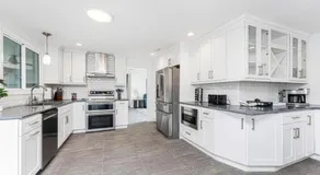 Villa Tranquility-Waterfront-Free Amenities-Heated Pool-Bikes-Dock Fishing & Beach Gear - Image 3