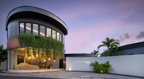 Je Ne Sais Quoi Seminyak - Image 3