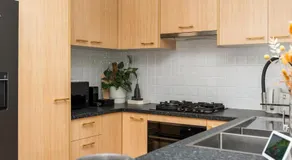 East on King - Minutes to Dining, Parklands & CBD - Image 5