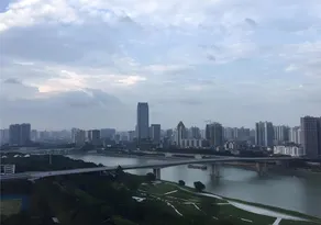 Echarm Hotel Nanning Chaoyang Square River View - Image 3