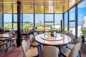 Manla Seaview Garden Hotel - Image 2