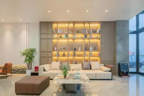 Puyu Luxury Smart Hotel (Lingang University Town Branch) - Image 4