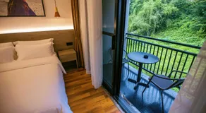Whispering Mountains Boutique Hotel - Image 2