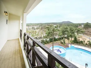 Whinstone Hotel & Resort - Image 5