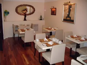 Hallahan's - Image 5