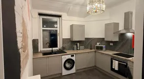 The 2 bdr flat on the way to luss Dum Barton - Image 3