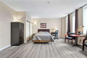 Royal Inn and Suites at Guelph - Image 2
