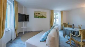 Hotel Riviera - Image 2