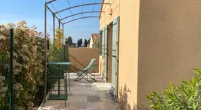 Le petit Mazet du Domaine avec sa piscine - Image 4