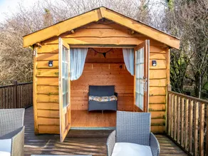 Finest Retreats - The Tree House - Eco-Friendly, Back to Nature Experience - Image 3