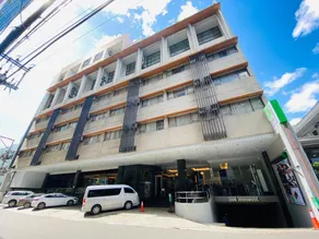 Diamond Suites and Residences - Image 4