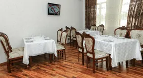 Luxury Guesthouse - Image 4