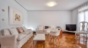 APARTAMENTO EN GROS, SAN SEBASTIÁN Zurriola Beach - Image 2