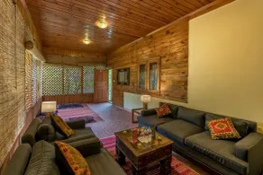 Riveredge Luxury Resort - Image 2