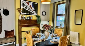 3 Bed House, Sleeps 7, Free Parking, City Luxury, Central, Perfect for Contractors & Families! - Image 4