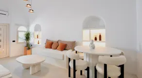 Bluewhite Suites & Villa Santorini - Image 2
