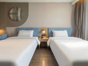 Home Inn Neo Penglai Pavilion Scenic Area Seaside Bathing Beach - Image 4