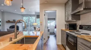 Highly updated 1 Bedroom plus den, 2 bath Crestview Unit 5 Sleeps up to 4 located near Canyon Lodge - Image 5