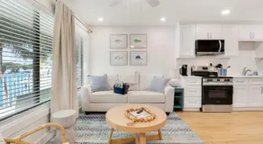 Sailfish Suites 1 - Waterfront & pet friendly - Image 2