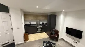 4 Seasons Apartments - Image 3