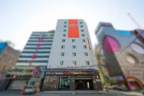 Gallery Hotel - Image 3