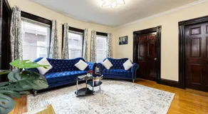 Nightingale Boston Hideaway - Image 3
